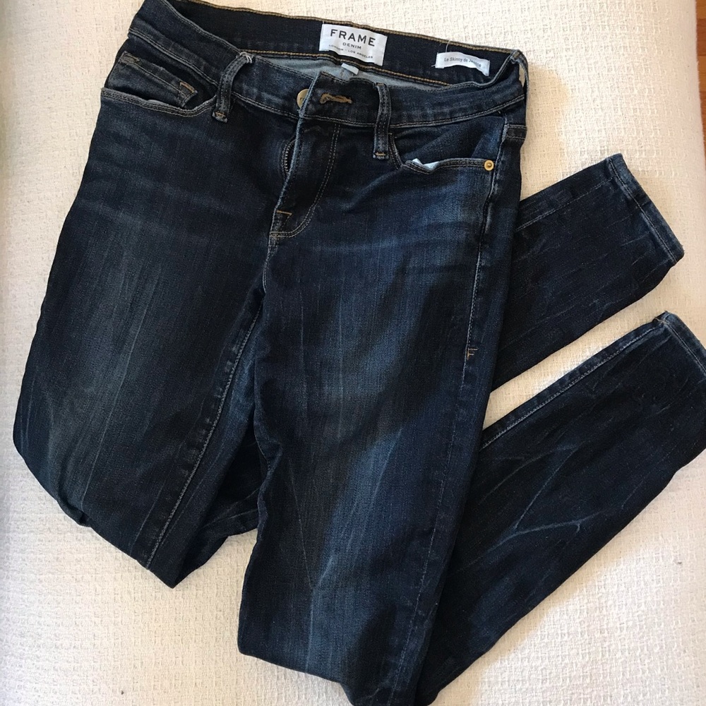 FRAME Le Skinny de Jeanne Distressed